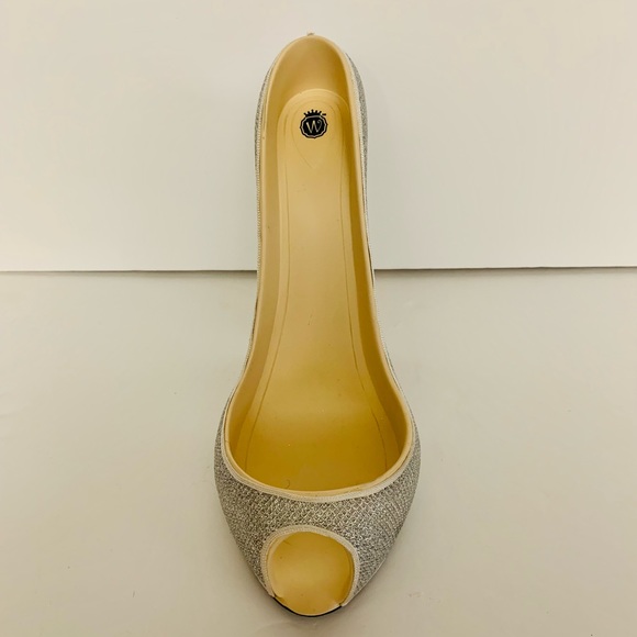 High heel Wine bottle holder. Silver glitter - Picture 4 of 7
